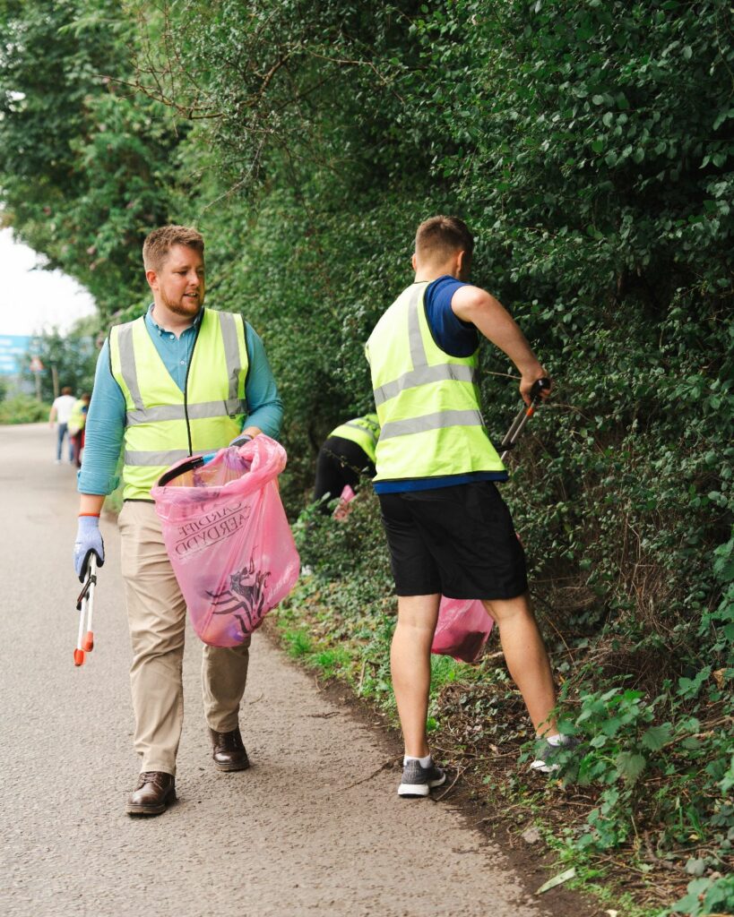 Pick n' Mix: a successful day of networking & community cleanup